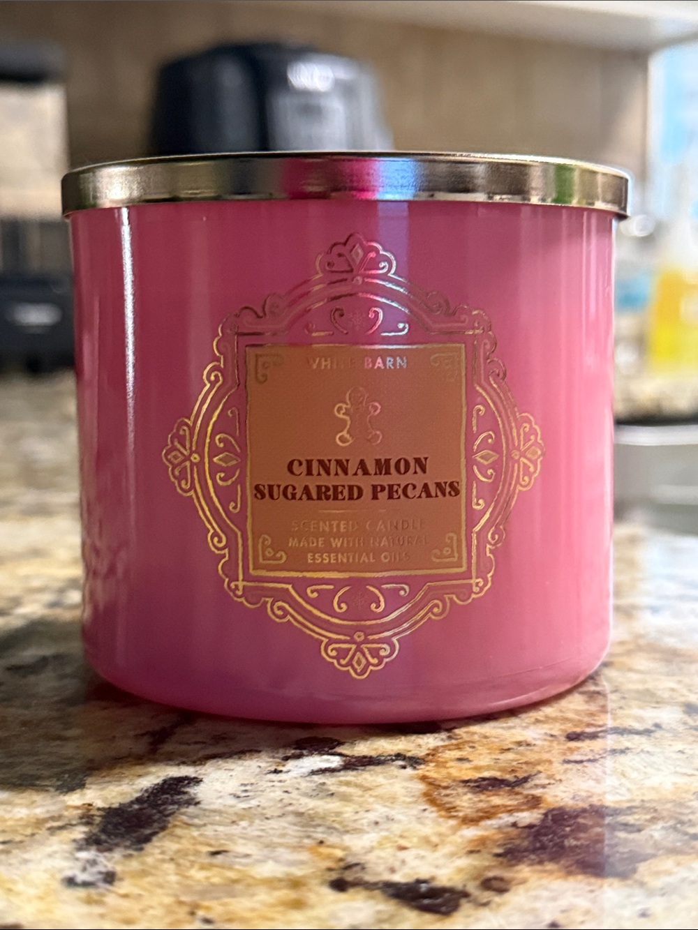 NWT! White Barn Pink Cinnamon Sugared Pecans Scented Candle